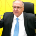 Alckmin critica clã Bolsonaro e diz que grupo tenta desviar atenção de escândalo envolvendo Banco Master