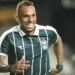 Brasileirão: em jogo de cinco gols, Coritiba vence Bahia de virada